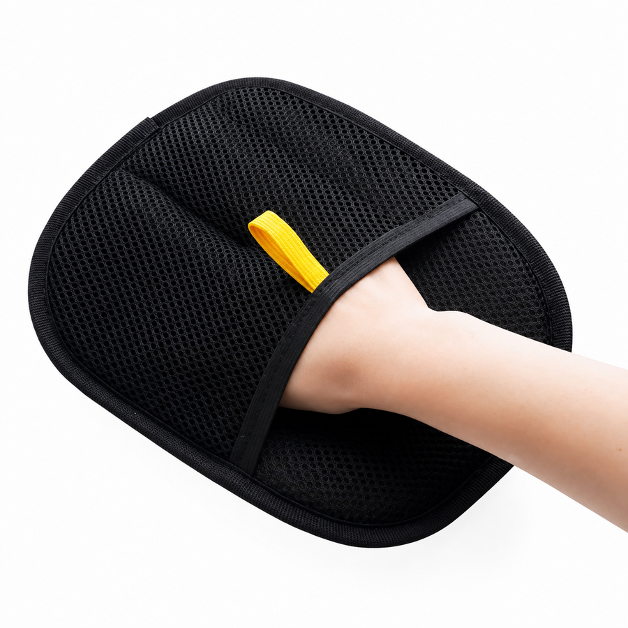 Pet grooming glove for removing loose dog and cat hair